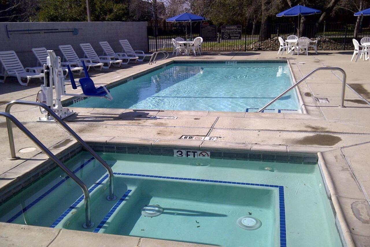 Hawthorn Suites By Wyndham Rancho Cordova/Folsom Extérieur photo