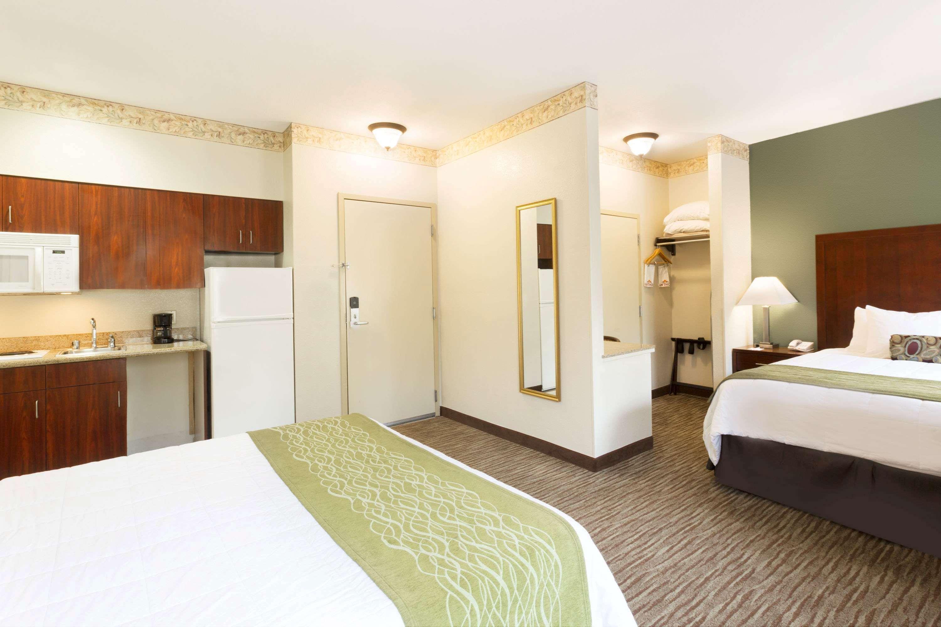 Hawthorn Suites By Wyndham Rancho Cordova/Folsom Extérieur photo